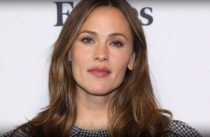 Jennifer Garner Opens Up About Guilt After Losing Friend in L.A. Wildfires