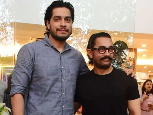 Aamir Khan watches Junaid Khans play at Prithvi Theatre