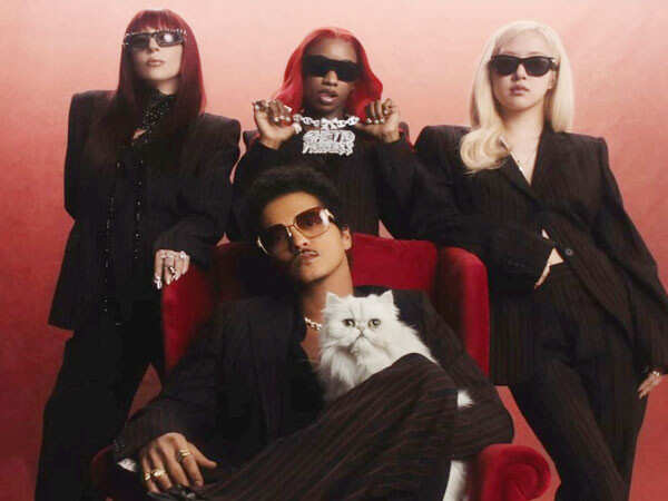 BLACKPINKs RosÃ© Joins Lady Gaga For an Epic Dance in Bruno Mars Latest