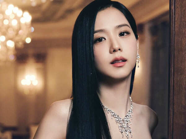 BLACKPINK member Jisoo announces her solo comeback