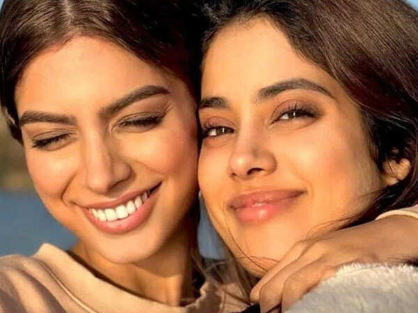 Khushi Kapoor Says Theres No Competition With Sister Janhvi Kapoor