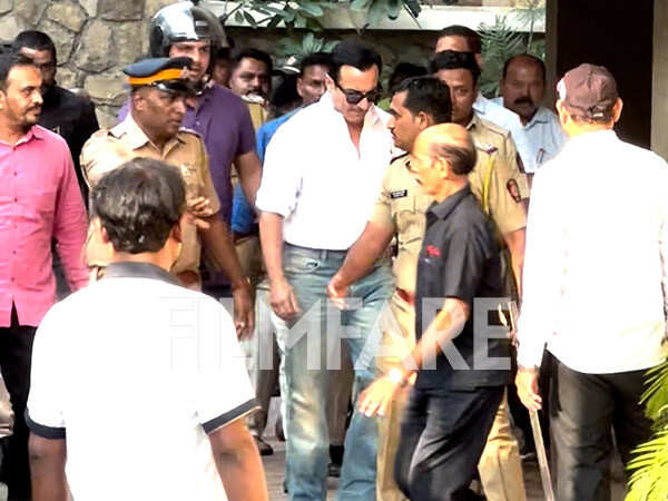 JUST IN: Saif Ali Khan Reaches Home After Getting Discharged