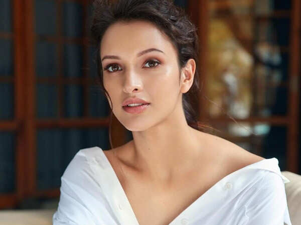 Triptii Dimri admits rumours about her dating life bother her