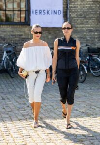 How to wear capri pants from the 2000s&hellip;