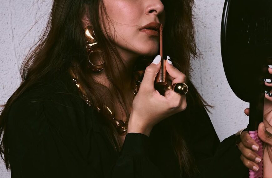 Kiara Advani’s smoky makeup from last night indicates&hellip;