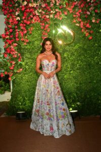 Priyanka Chopra Jonas opts for soft pink beauty&hellip;