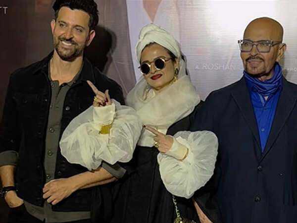 Pics: Rekha Rakesh Roshan Hrithik Roshan have a Koi… Mil Gaya reunion
