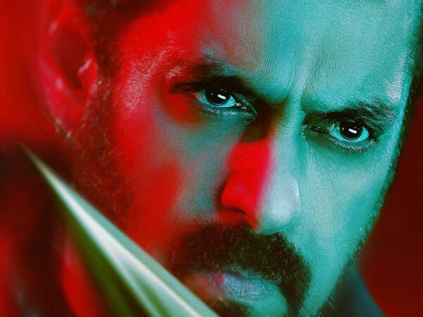 Salman Khan looks suave in Sikandars new poster