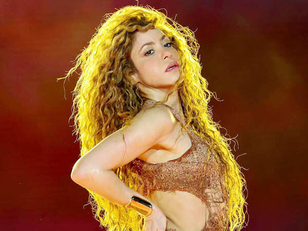 Shakira rushed to hospital postpones Peru concert over health issue