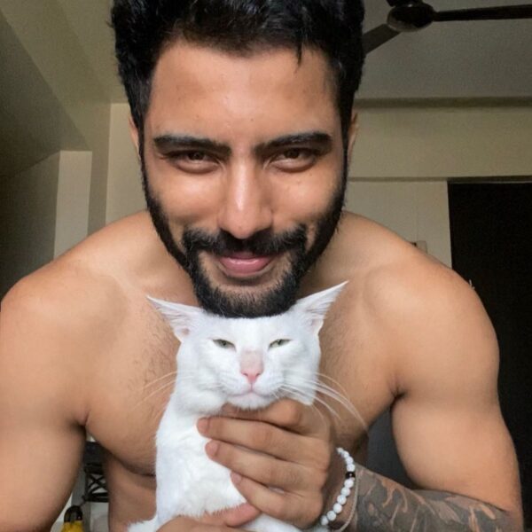 Thinking of dating a cat dad? Vogue India&hellip;
