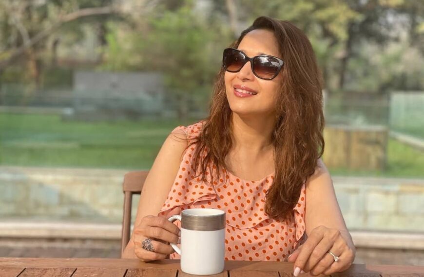 I drank green tea instead of coffee for a month–I would never have expected these effects