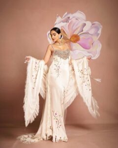 Sonam Kapoor Ahuja’s Anamika Khanna dress paid homage&hellip;