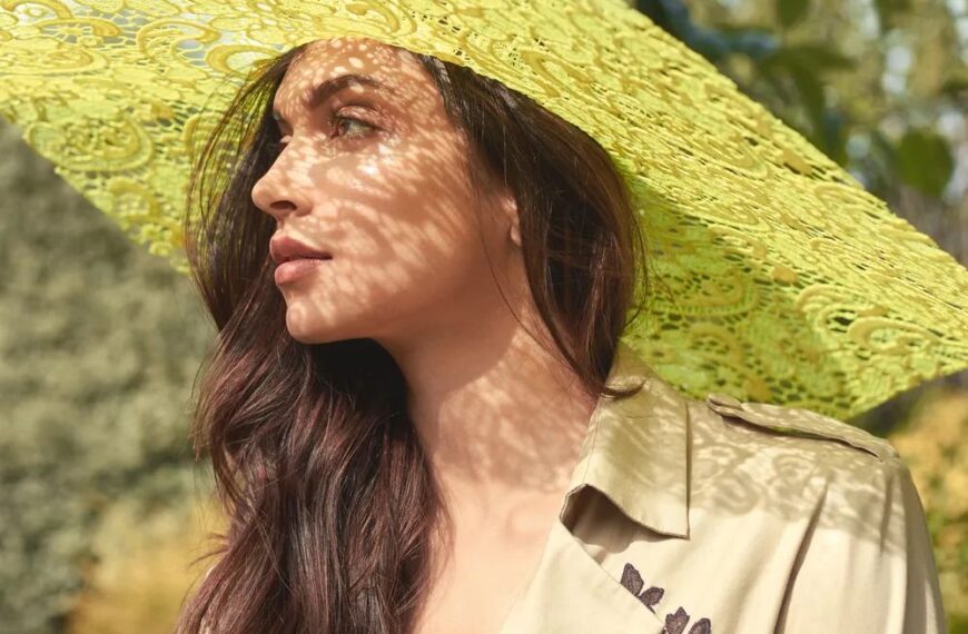 How to tell if your sunscreen has gone bad, according to the experts