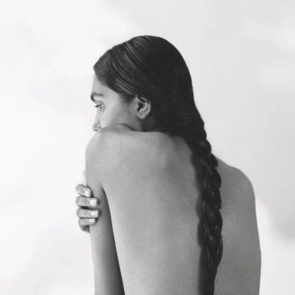 How to apply oil to hair, according to&hellip;