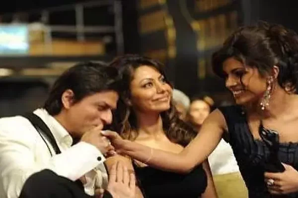 Gauri Khan Gave Cold-Shoulder To Shah Rukh Khan’s&hellip;