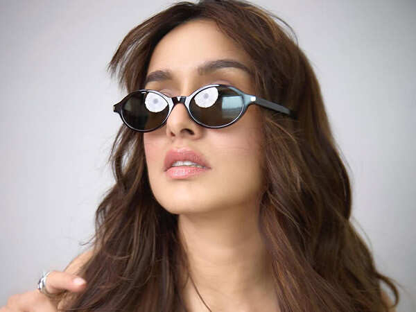 Shraddha Kapoor wants David Dhawan to remake THIS film of Shakti Kapoor