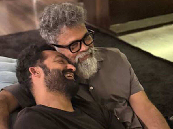 Viral: Jr NTR And Pushpa Director Sukumar Share&hellip;