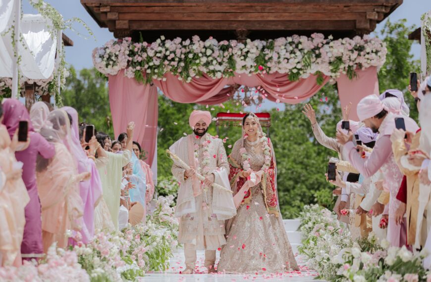 This Hindu-Sikh wedding in Bali featured live painters, a fire paan station and a Maybach getaway
