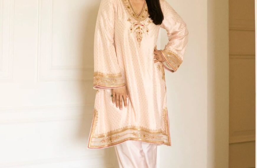 Kajol’s silk kurta set places Marodi embroidery front and centre