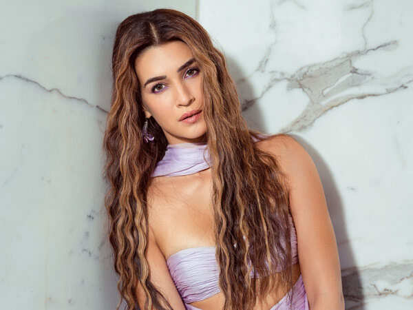 Kriti Sanon set to welcome 2026 with her 20th Hindi film Cocktail 2