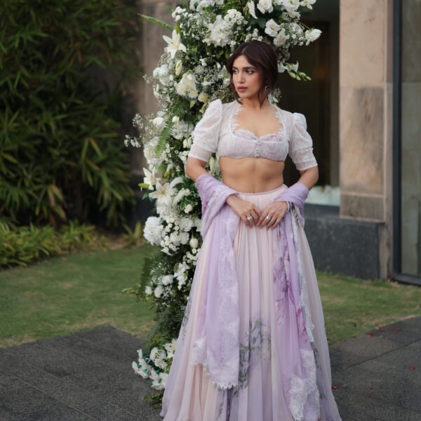 Bhumi Pednekkar aces Regencycore in a pastel Shehla…