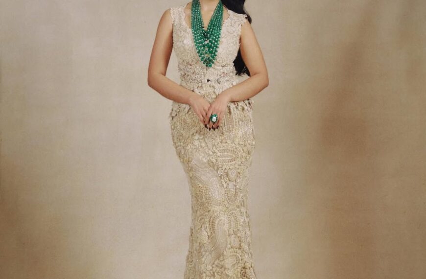 Isha Ambani Piramal’s cascading emeralds&hellip;