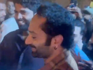 Photos: Fahadh Faasil meets fans on the sets&hellip;