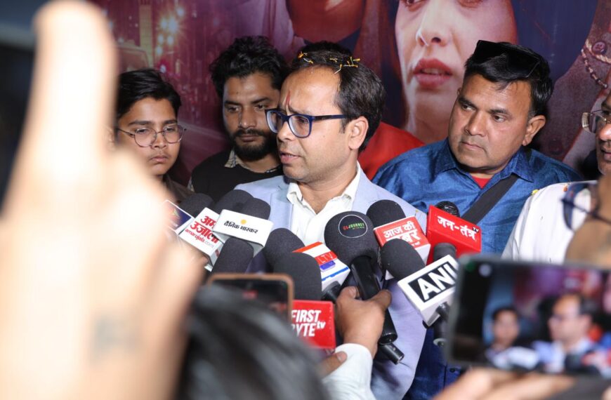 Director Rajnish Jaiswal Overwhelmed by ‘Kissa Court Kachehari Ka’ Success; Sets Sights on Next Venture ‘DNA’!