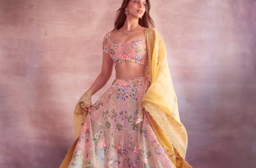 Suhana Khan’s Anamika Khanna lehenga&hellip;