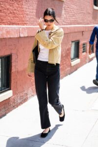 These ’90s jeans are about to be everywhere&hellip;