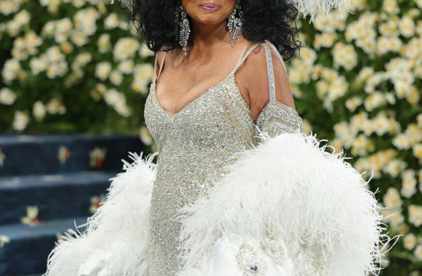 The 30 most unforgettable Met Gala hair accessories of all time, from classic to maximalist