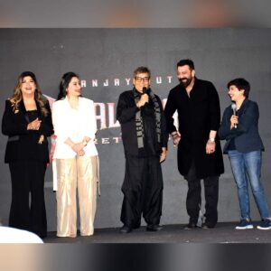 66-Year-Old ‘Khalnayak’ Bows Down, Touches Feet on Stage&hellip;