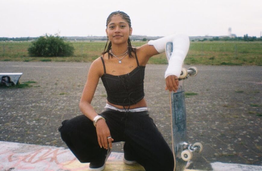 Skateboarding made Urmila Pabale famous. Doing it in a sari made her go viral