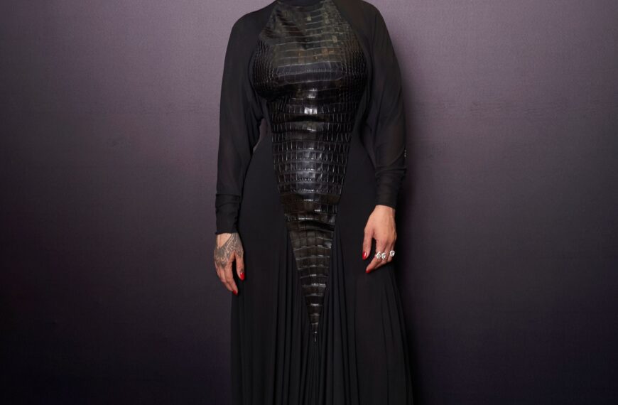 Rihanna: “Women just want to be seen. It’s that simple”