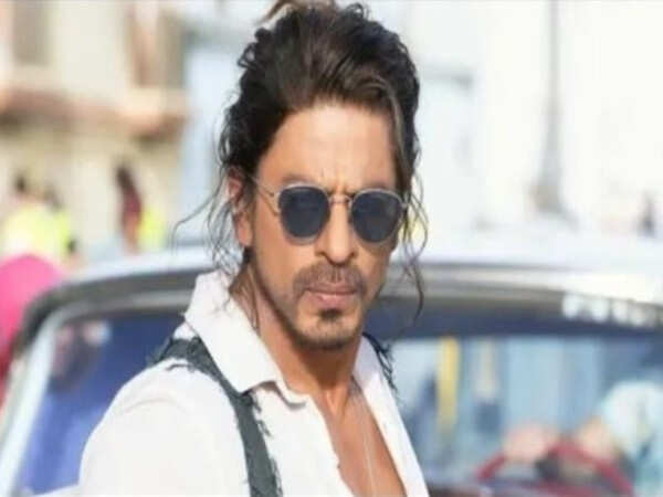 Colossal Cameo Rumour: Shah Rukh Khan in Allu Arjuns Raaka?