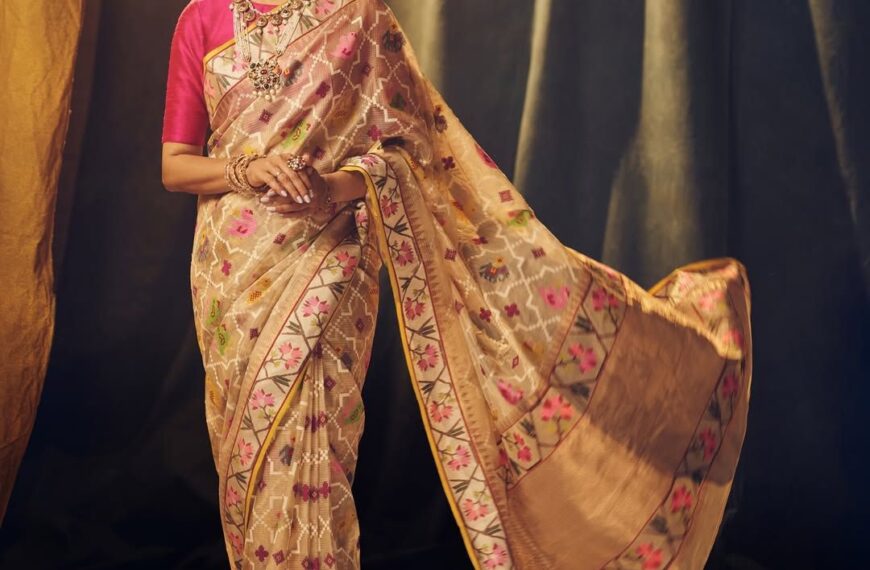Genelia Deshmukh’s Jamdani sari finds its match in layered navratna jewellery