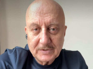Anupam Kher Celebrates As He Completes 42 Years&hellip;