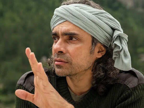 Exclusive: Imtiaz Ali Opens Up About Crafting Layered Characters in Main Vaapas Aaunga