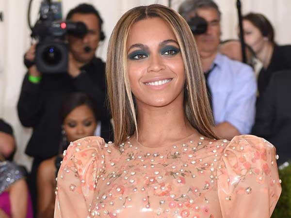 Met Gala 2026: Where to Watch This Yearâs Theme and More