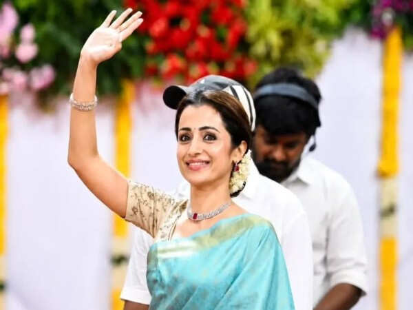 Trisha Krishnan at Thalapathy Vijayâs Oath-taking Ceremony