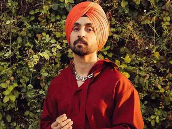 Diljit Dosanjh Brings Main Vaapas Aaungas Trailer to a Packed Toronto Stadium