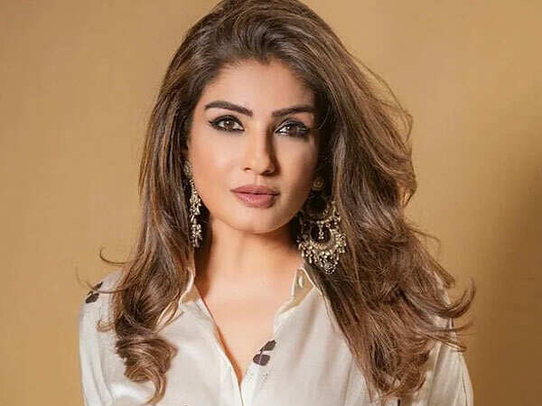 Raveena Tandons Mother Robbed of Jewellery Worth Rs 25 Lakhs?