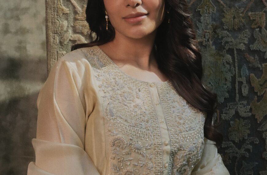 Samantha Ruth Prabhu’s cream-coloured anarkali features silver zari, resham threads and pearl embroidery