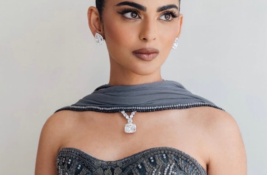 Isha Ambani’s winged eyeliner and Rashmika Mandanna’s shimmering smokey eyes defined this week’s best beauty looks