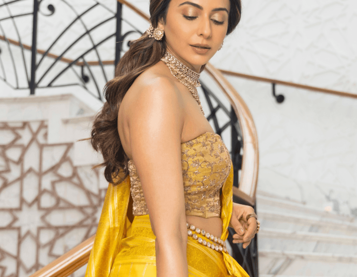 Rakulpreet Singh’s peach blush and Lara Raj’s deep plum lip took over this week’s best beauty looks