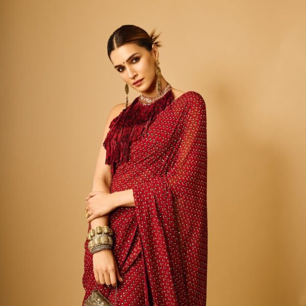 7 standout looks from Kriti Sanon’s Indianwear closet