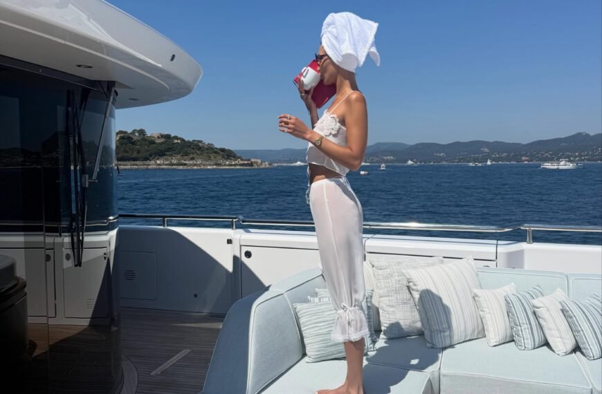 10 granny pants styles to add a retro-romantic vibe to your wardrobe