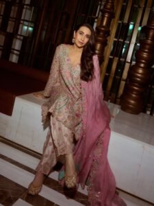 Karisma Kapoor’s silk kurta is embroidered with colourful&hellip;