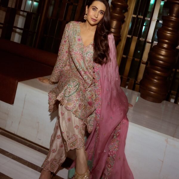 Karisma Kapoor’s silk kurta is embroidered with colourful…