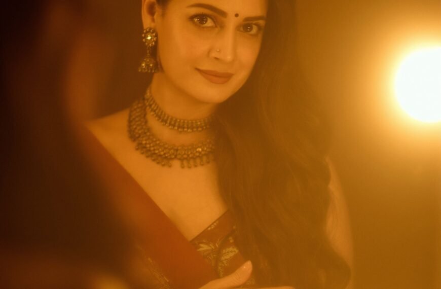 Dia Mirza wore a handwoven sari…